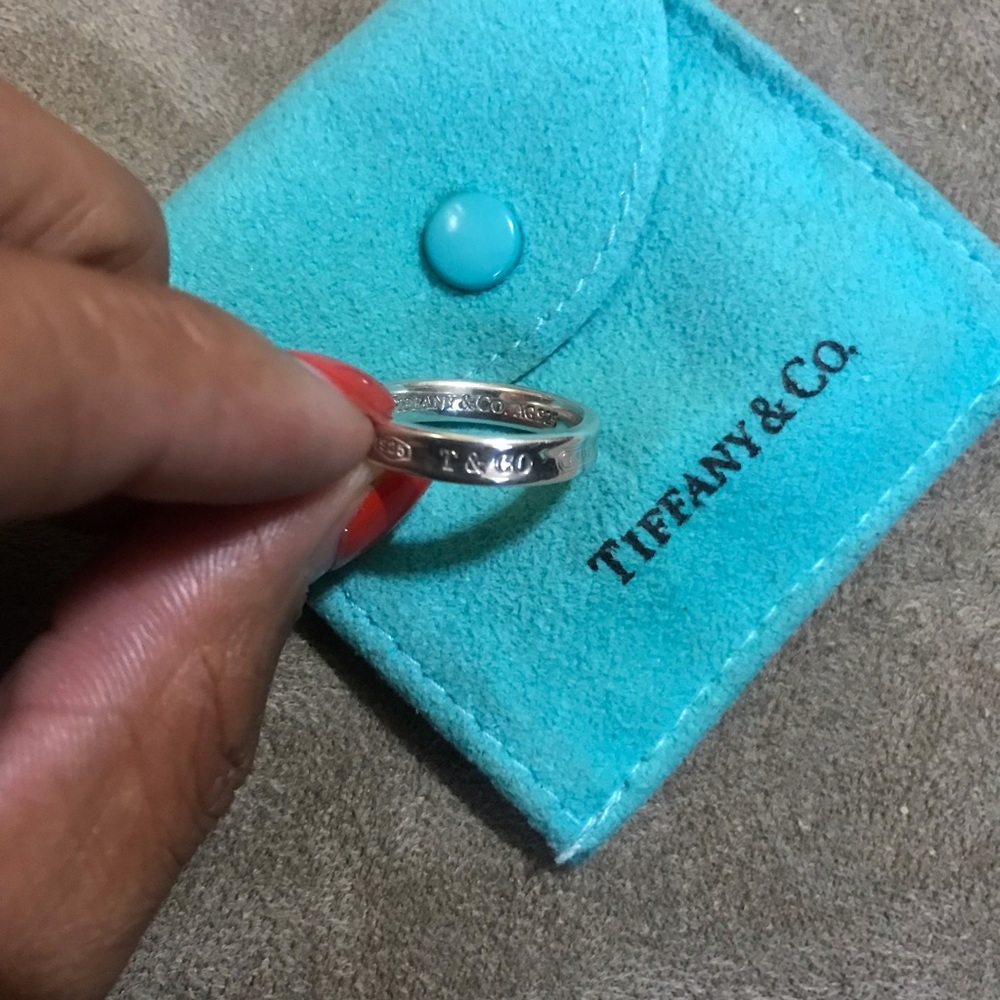 AUTHENTIC TIFFANY 1837 Ring (sz 7)